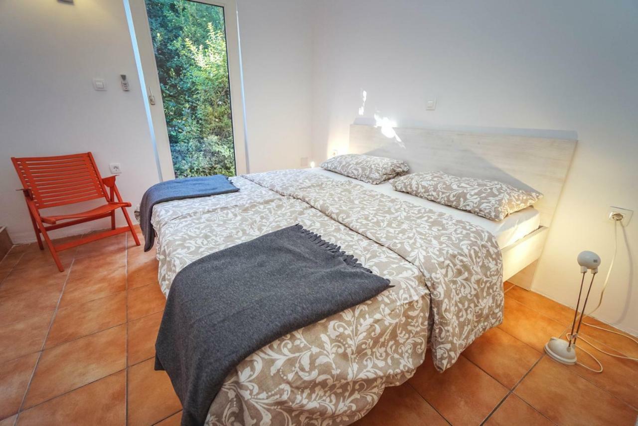 Beach House Lucy Crveni Vrh Bagian luar foto